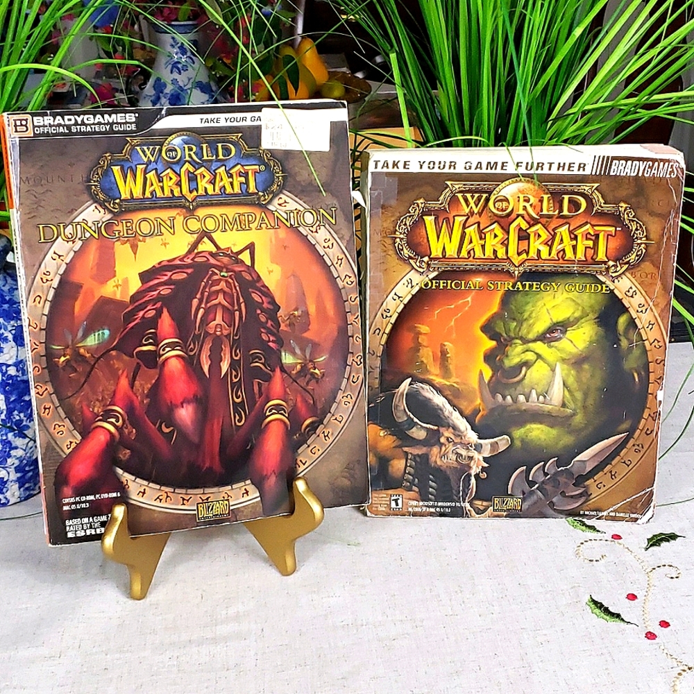 World of Warcraft Official Strategy Guide & Dungeon Companion Guide Bundle